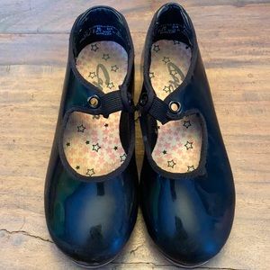 Capezio Black Tap Shoes size 10.5